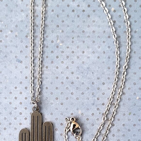 CACTUS Stainless Steel Charm Chain Necklace 18" Arizona Western Cowgirl - Picture 4 of 12